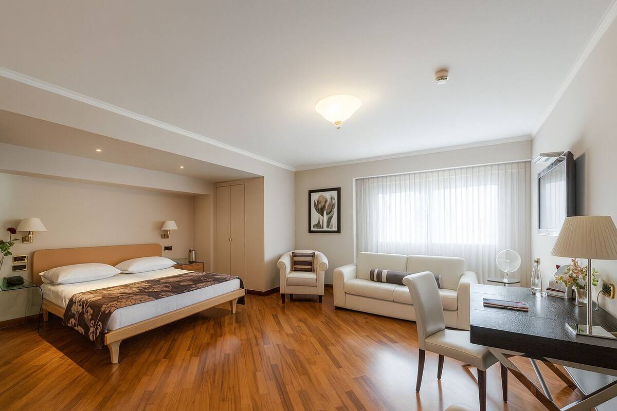 スーペリア ルーム ダブルベッド 1 台 (Premium Room) | エジプト綿のシーツ、高級寝具、羽毛の掛け布団、ミニバー
