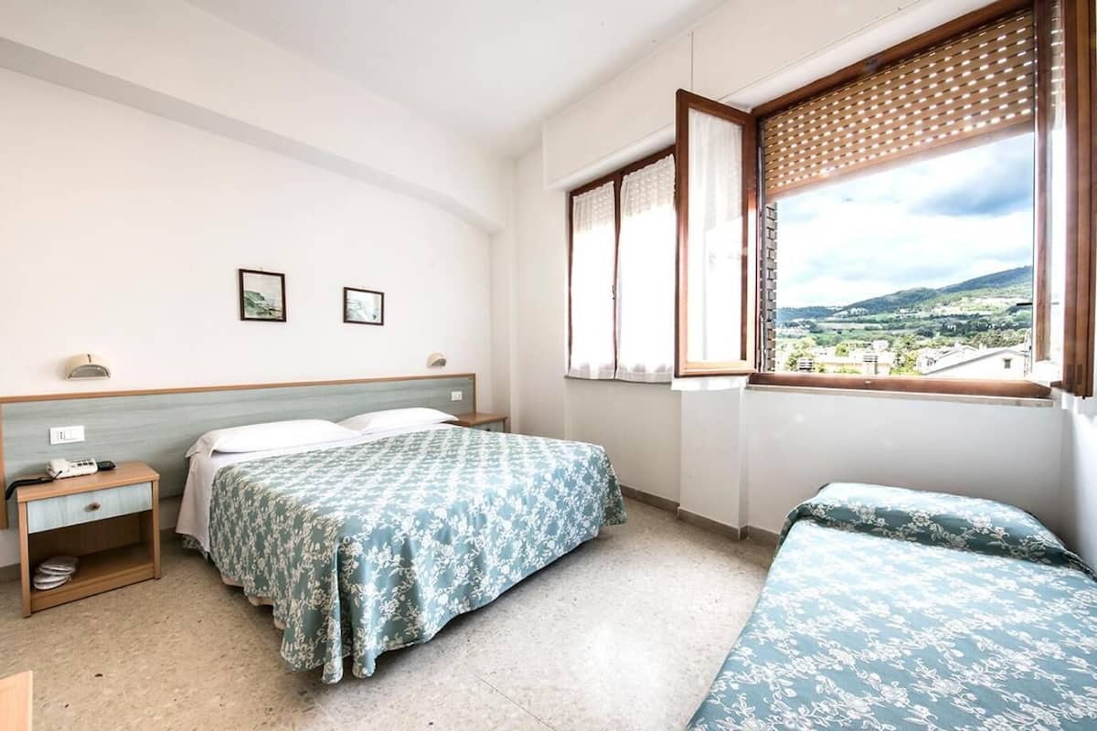 minibar, in-room safe, iron/ironing board, cots/infant beds