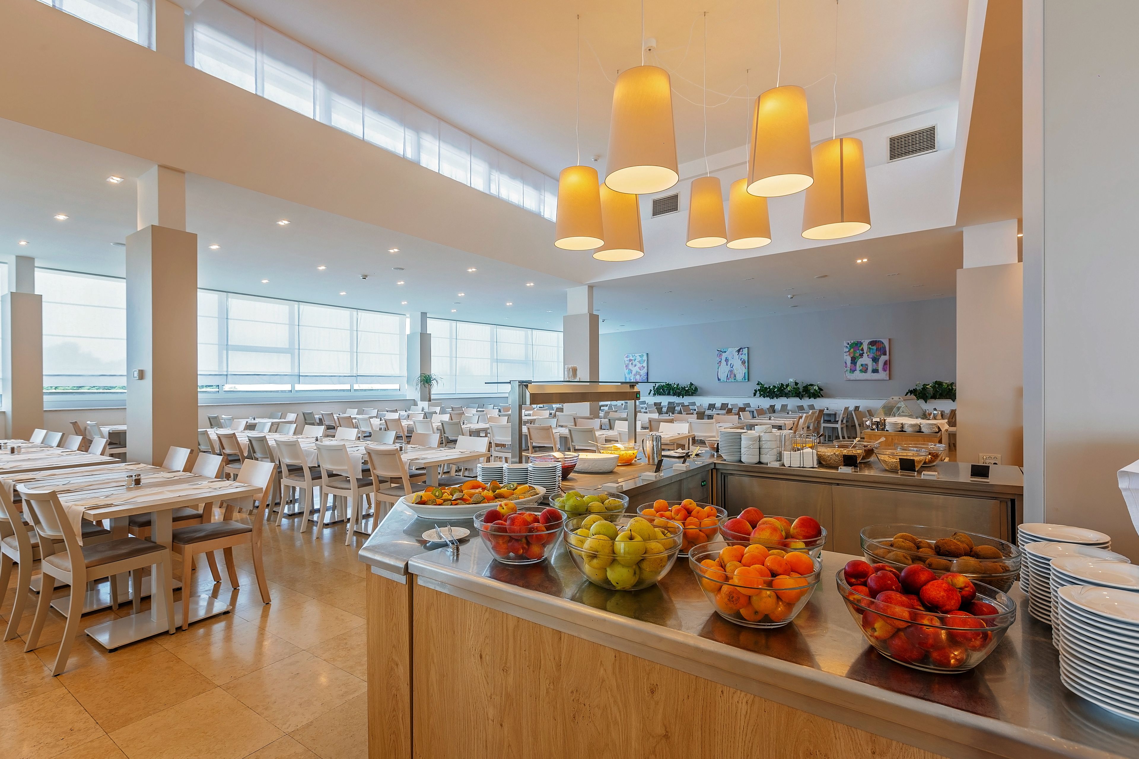 Petit déjeuner buffet compris