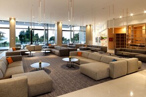 Lobby sitting area - Hotel Materada Plava Laguna (Porec)