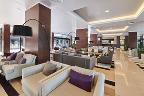 Lobby sitting area - Hotel Parentium Plava Laguna (Porec)