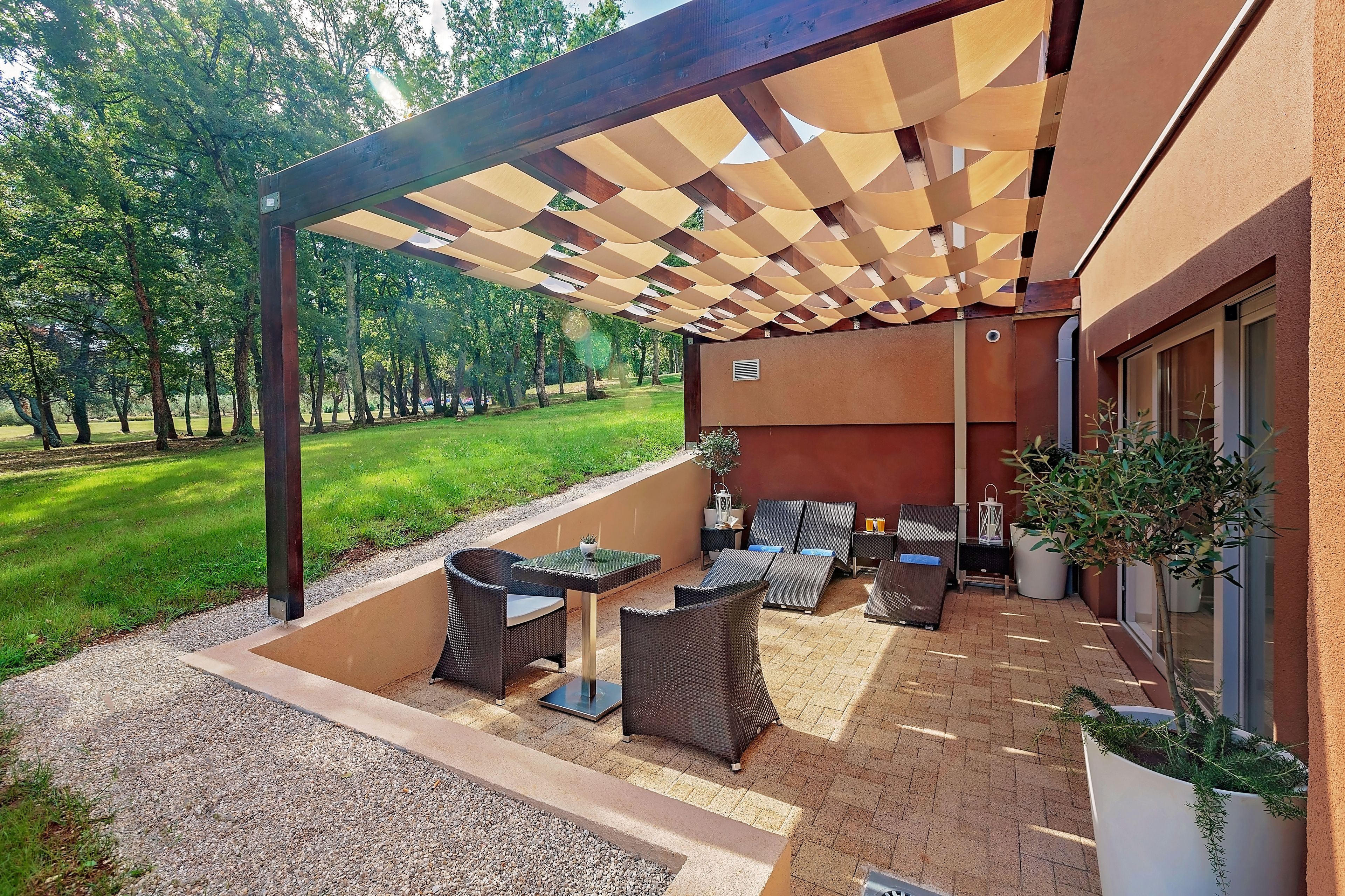 turkish bath/hammam, manicures and pedicures