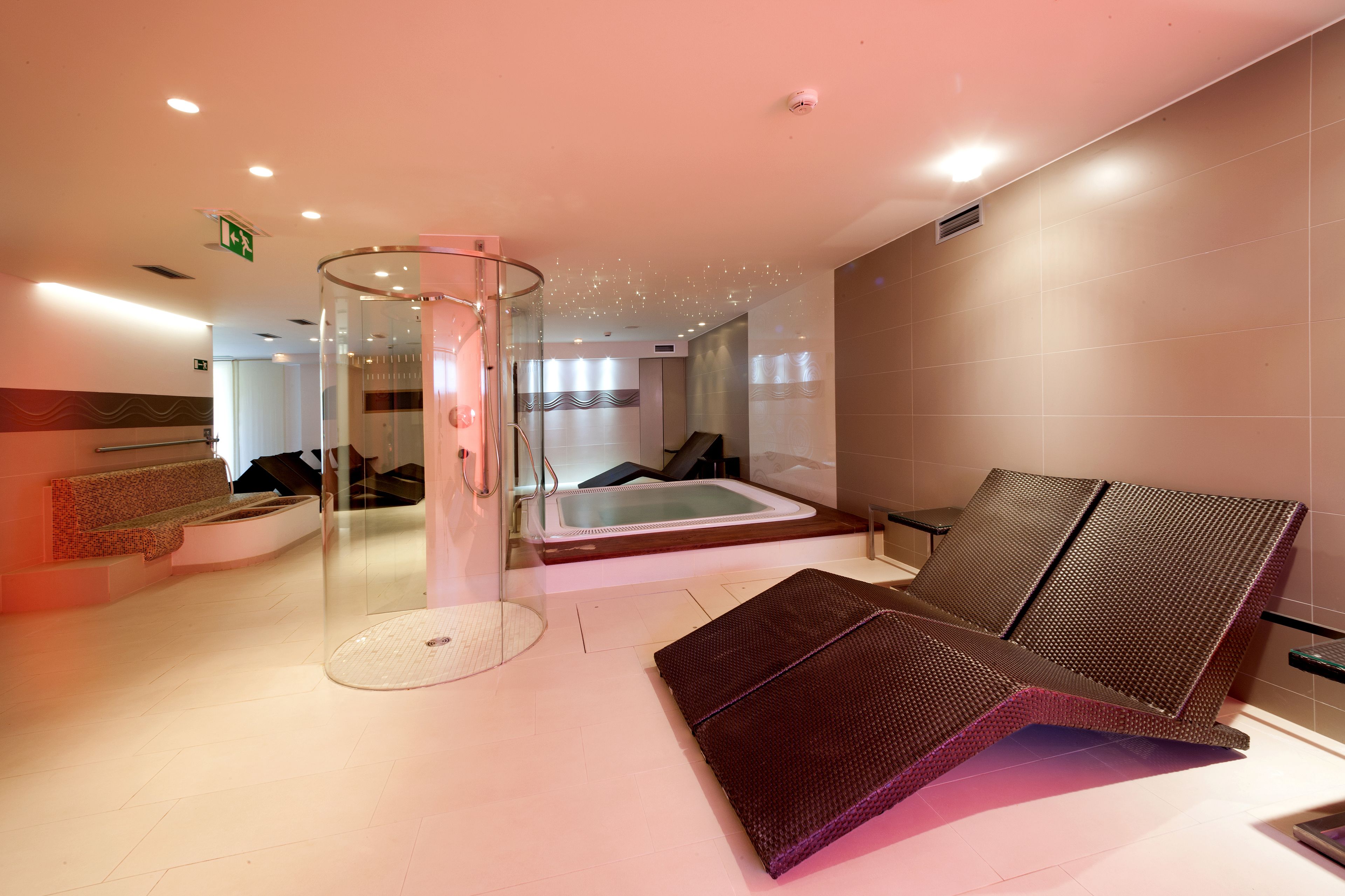 turkish bath/hammam, manicures and pedicures