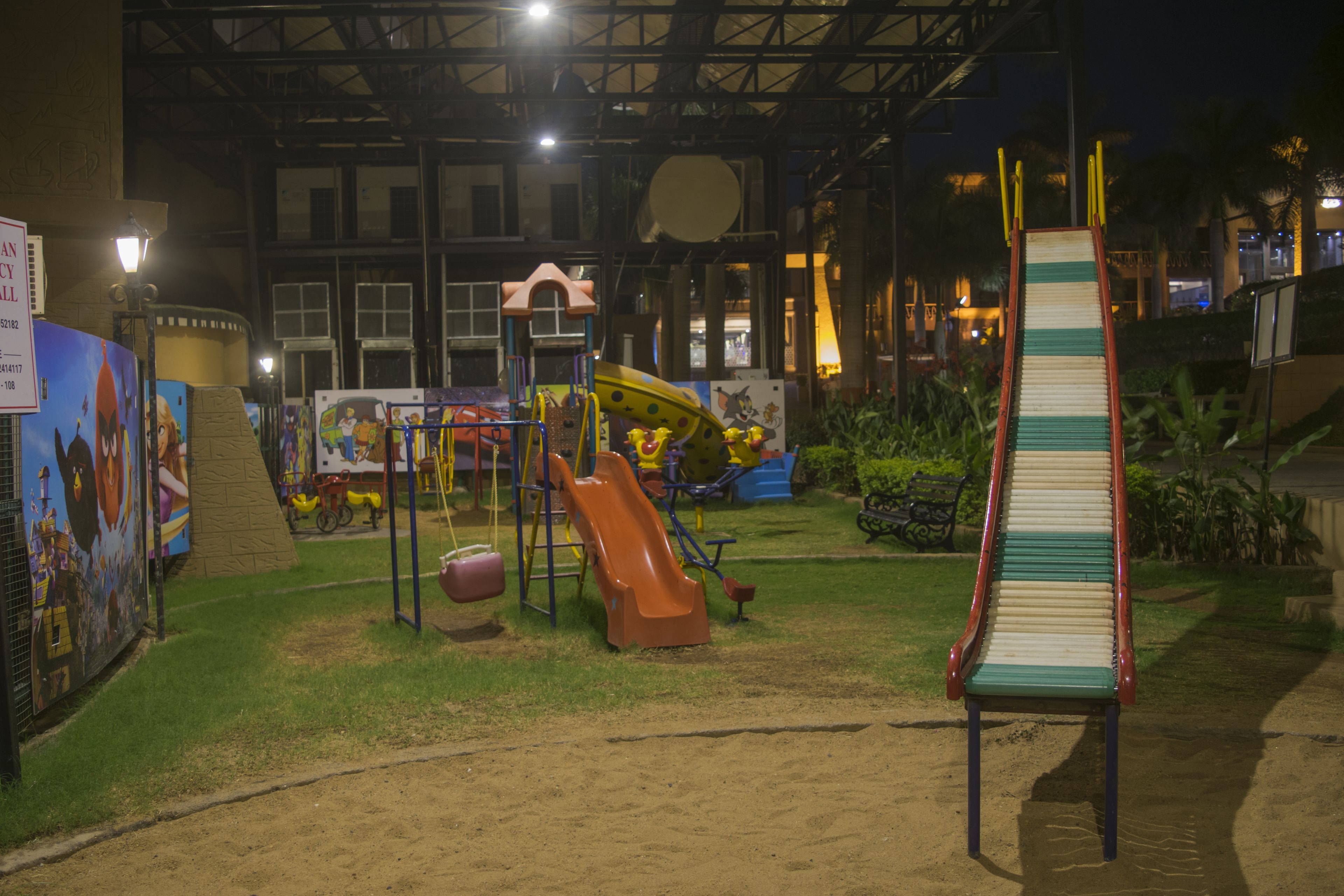 children’s play area – outdoor