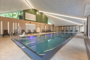 Una piscina techada