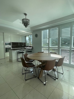 3 Bedroom Park and Pool View | Private kitchen