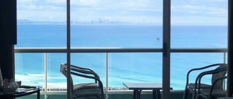 2 Bedroom Apartment - 2 Night Stay | Beach/ocean view