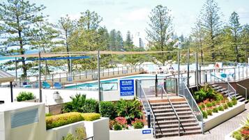 Outdoor pool, sun loungers