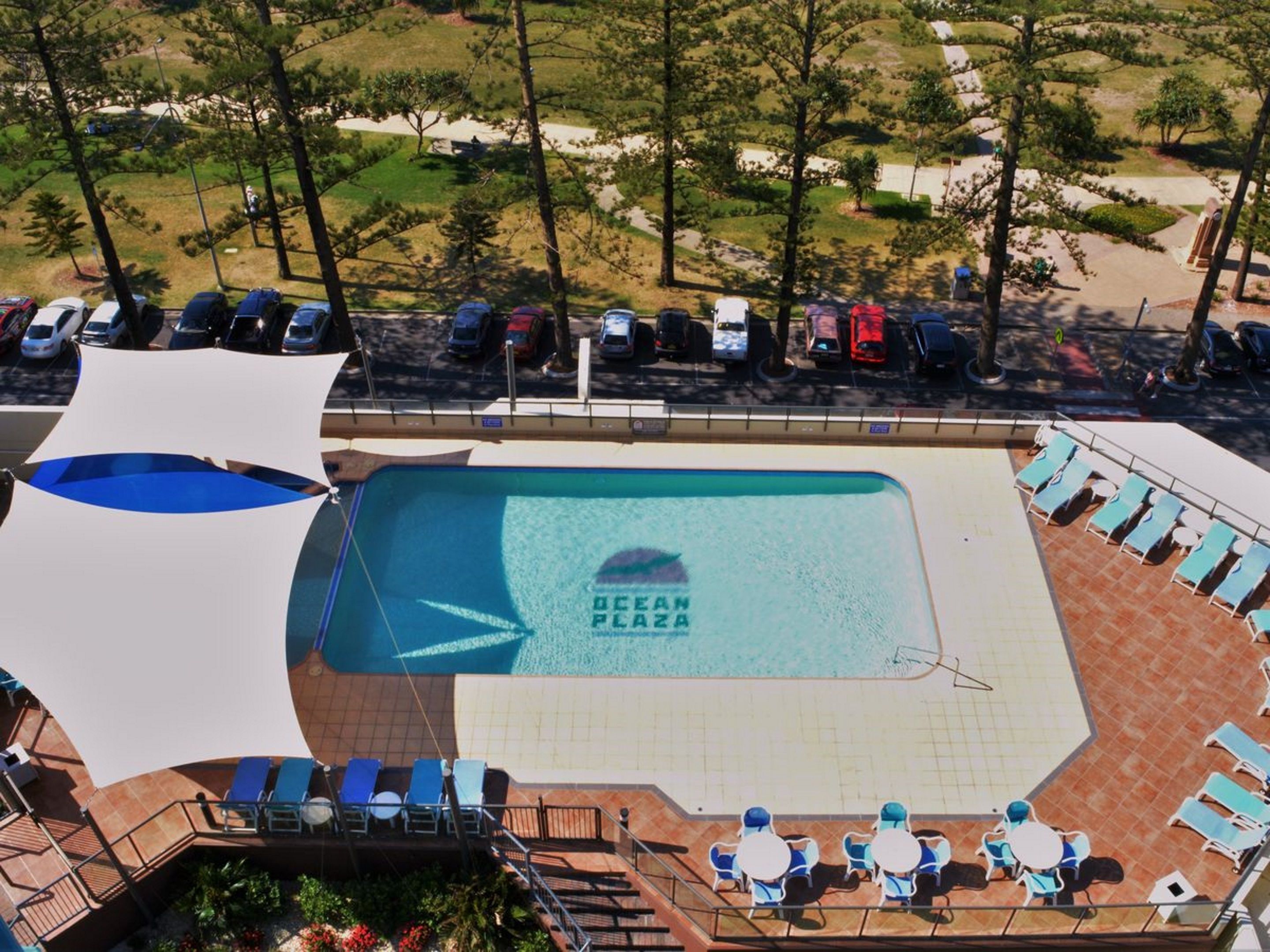 outdoor pool, pool loungers