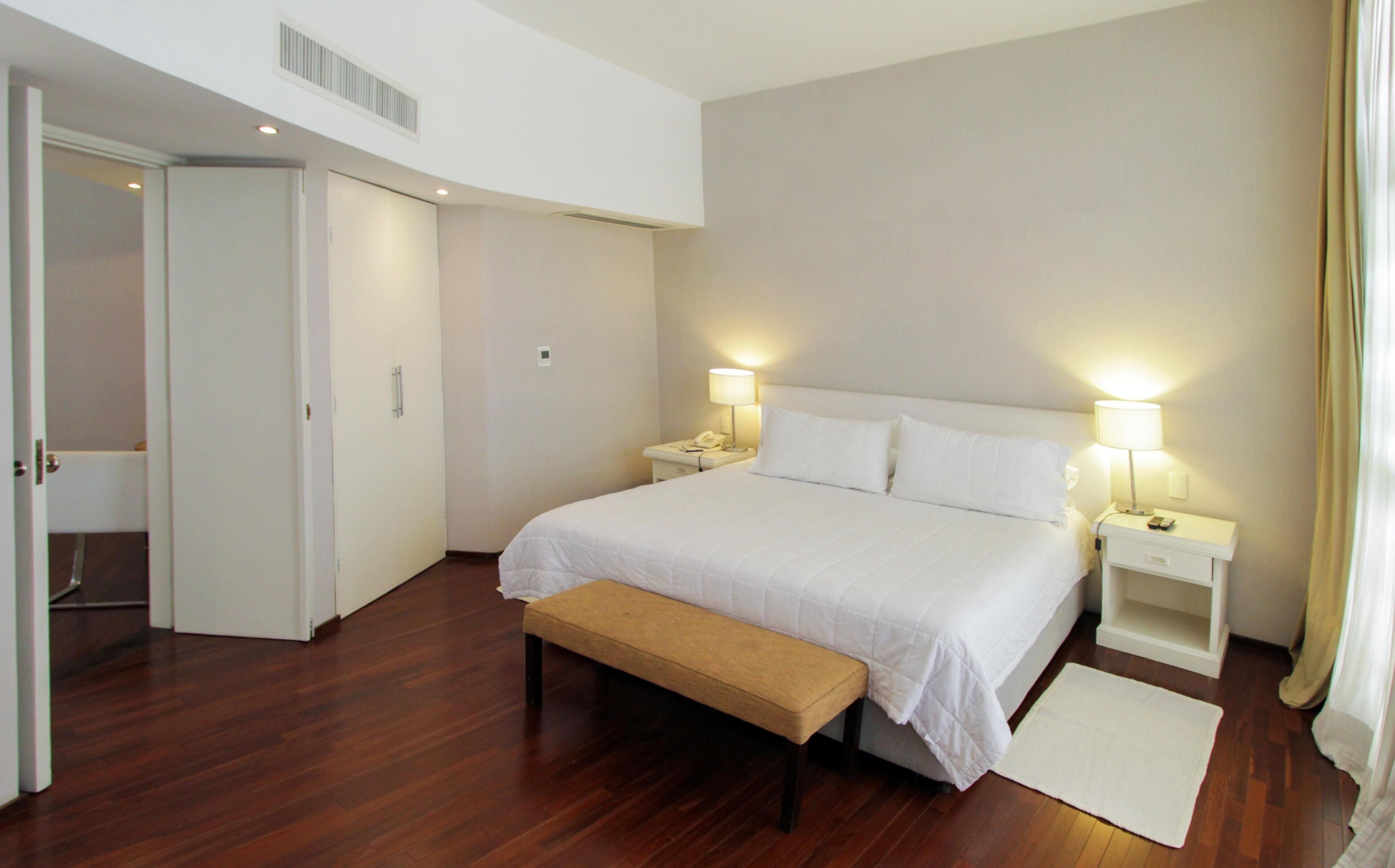 Free minibar items, in-room safe, desk, free WiFi