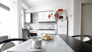 In-room dining - Atenea Apartments & Suites (Buenos Aires)