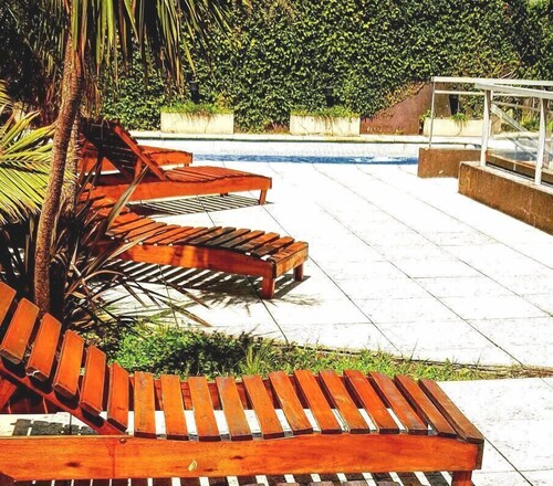 Atenea Apartments & Suites