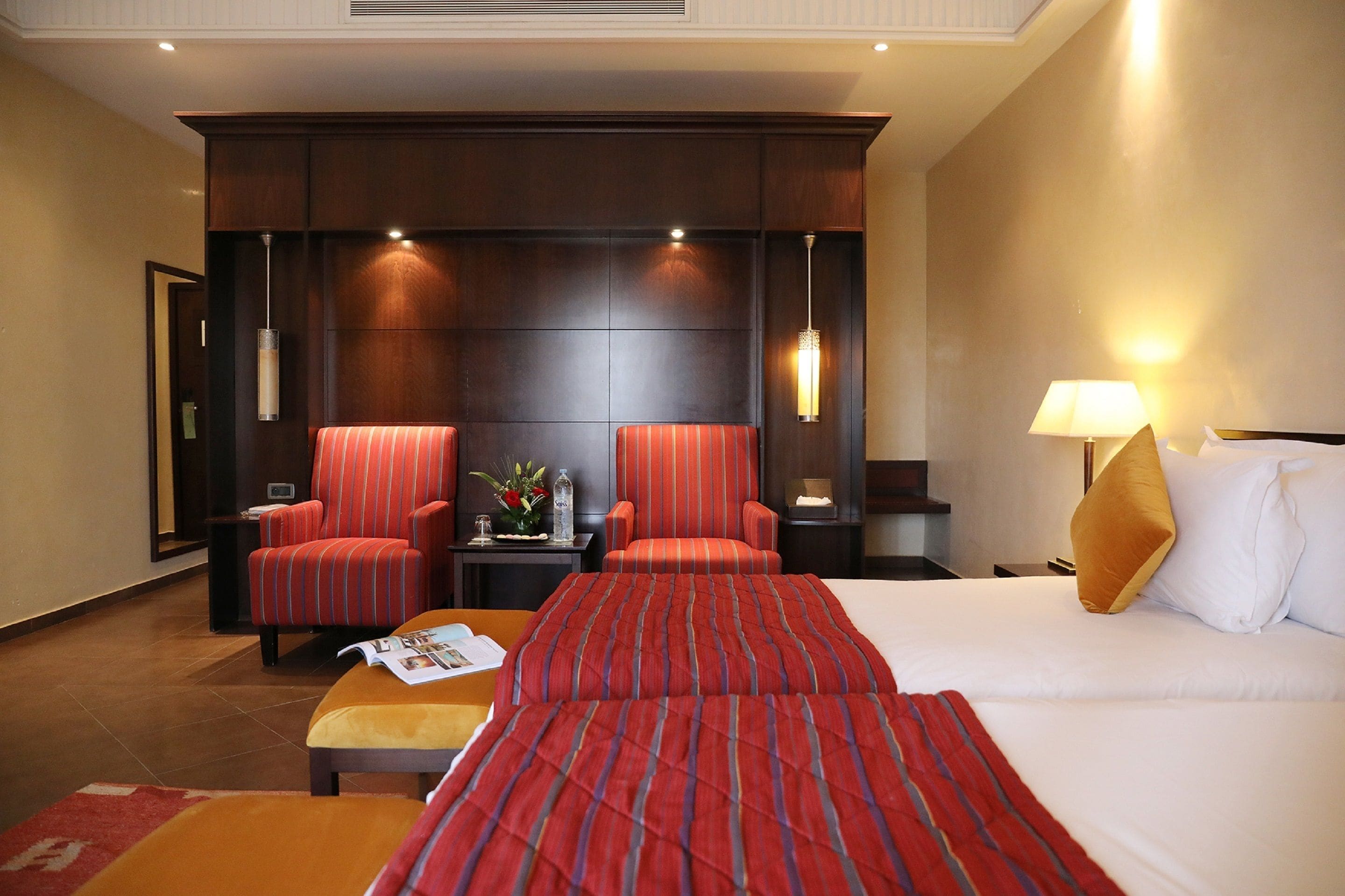premium room, king size bed, pool and atlas mountains view | minibar, in-room safe, desk, soundproofing