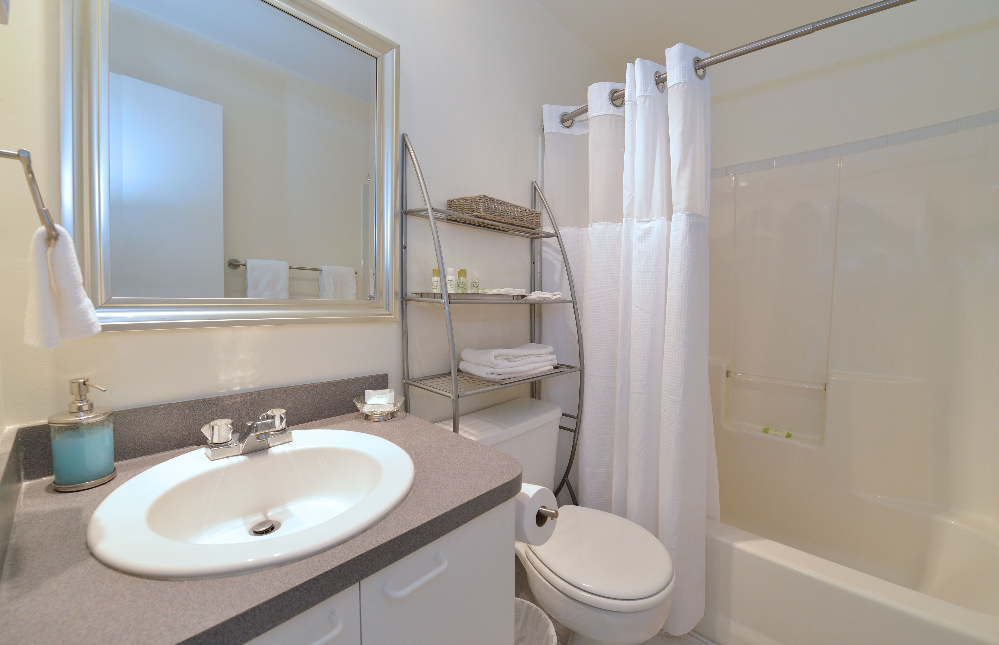 Photo - Hollywood by the Sea