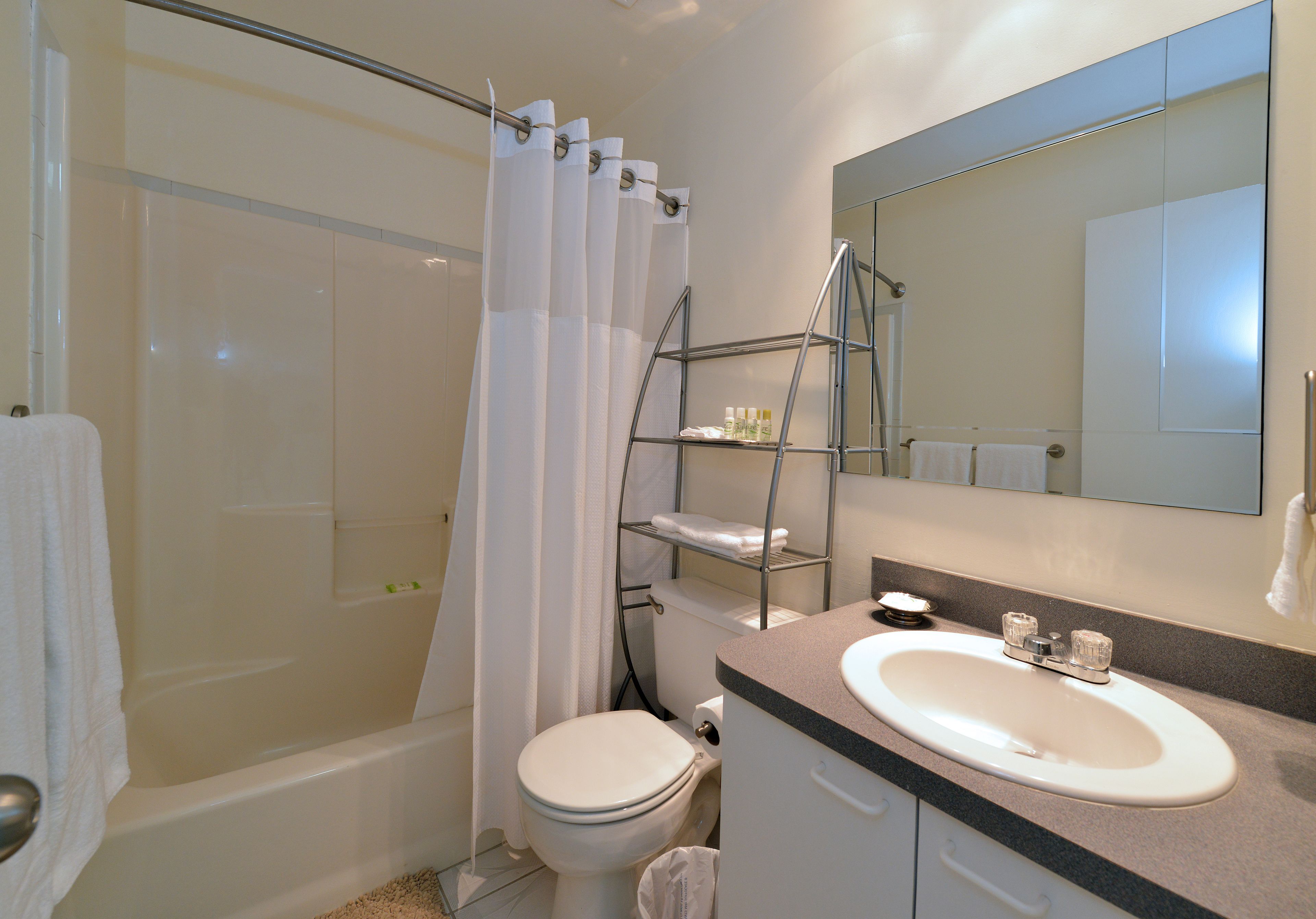 Photo - Hollywood by the Sea