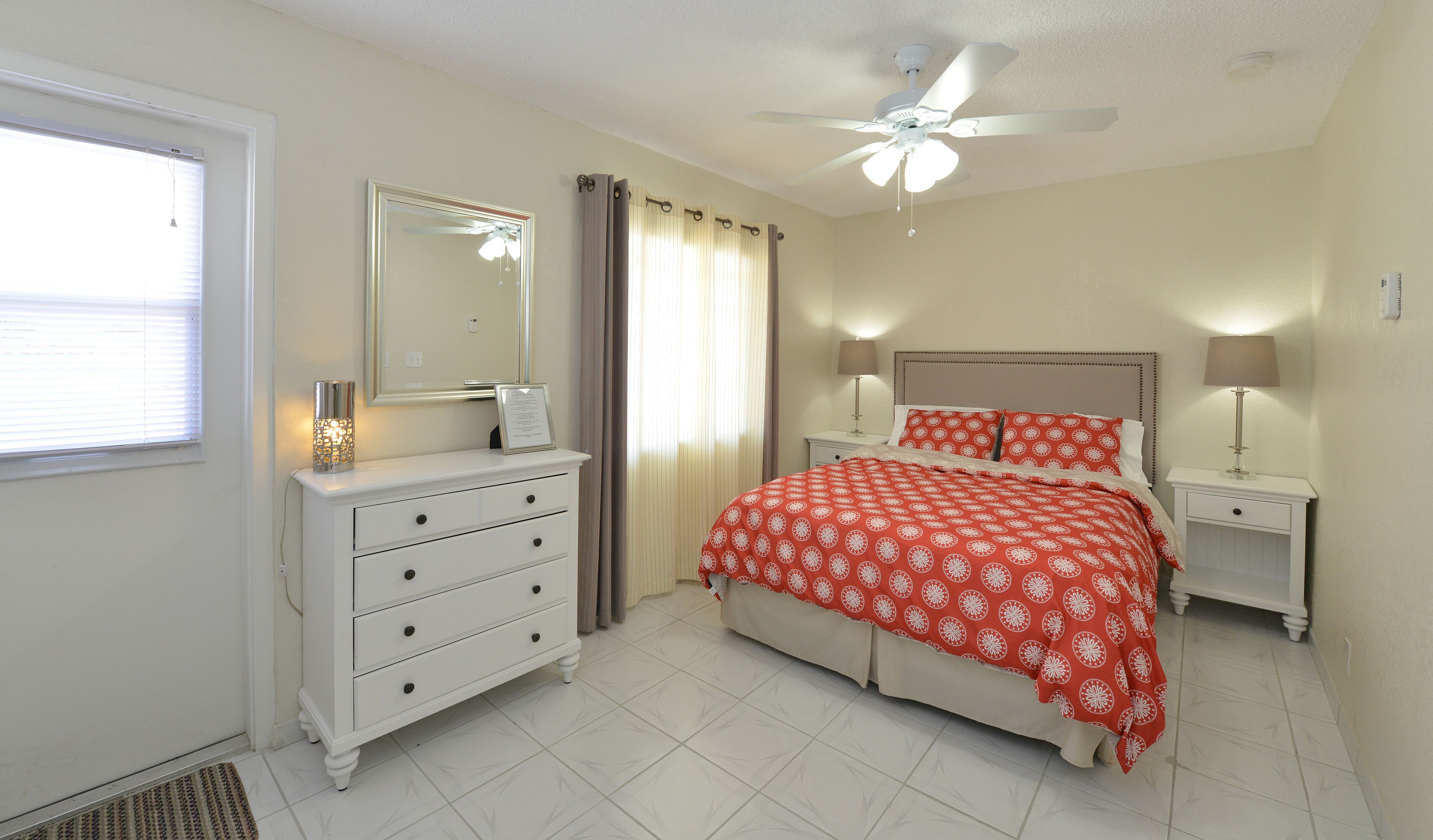 Photo - Hollywood by the Sea