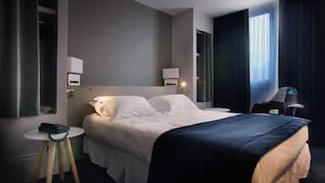 Couette en duvet d'oie, coffres-forts dans les chambres, bureau