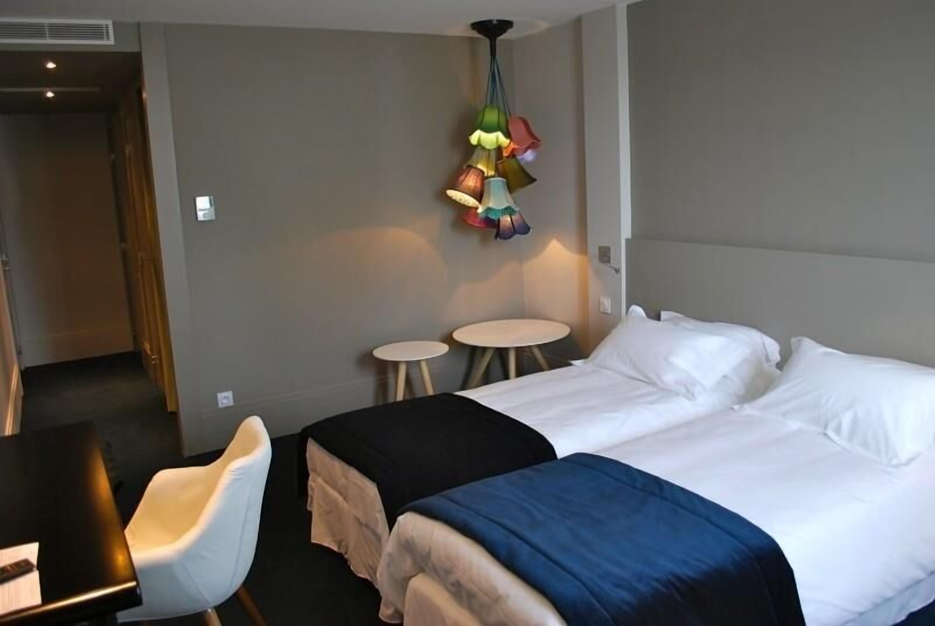 down duvets, in-room safe, desk, blackout curtains