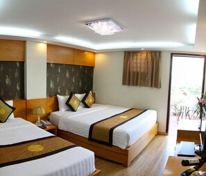 Family Room | Minibar, in-room safe, desk, iron/ironing board - Hanoi Royal Palace Hotel (Hanoi)