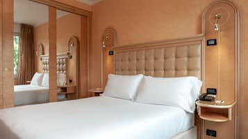 Executive Double Room | 1 bedroom, premium bedding, down comforters, memory foam beds