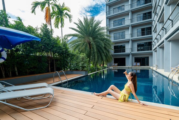 Indoor pool, outdoor pool - Bhukitta Boutique Hotel (Phuket)