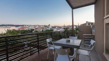 Villa (Daphne) | Terrace/patio