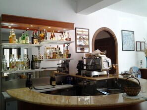 Bar (en la propiedad)