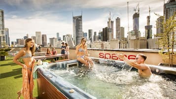 Bathtub spa outdoor