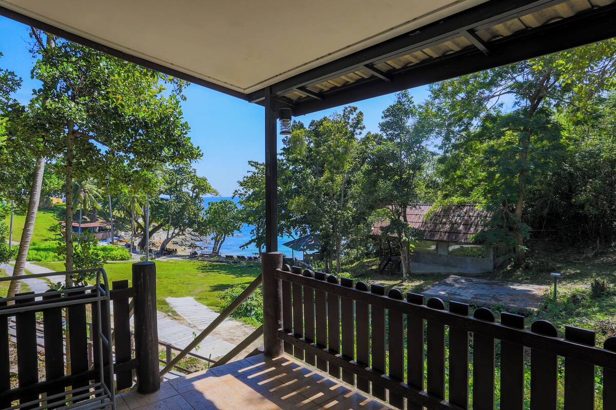 Garden-view Suite with Terrace including roundtrip shuttle boats | View from room