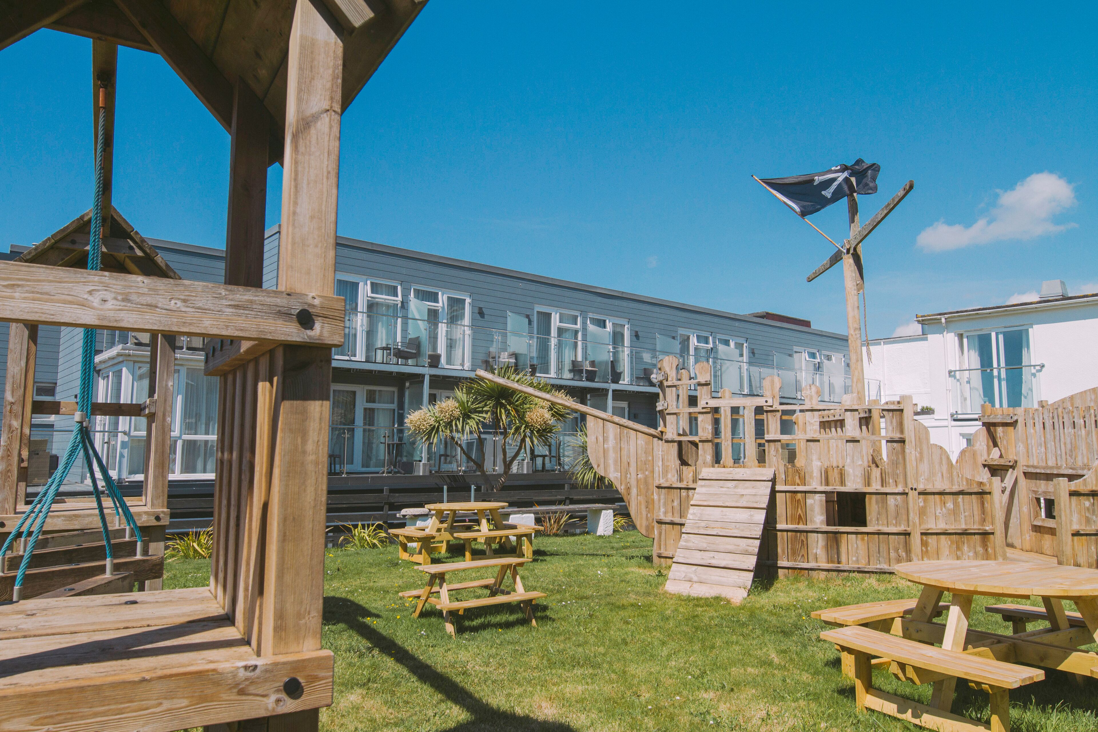 children’s play area – outdoor