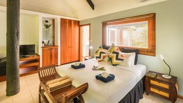 Executive-Zimmer, 1 King-Bett | Hochwertige Bettwaren, Schreibtisch, schallisolierte Zimmer, Bettwäsche