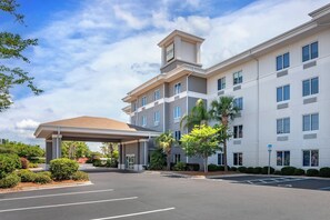 Exterior - Garner Hotel Panama City Beach Northeast by IHG (Panama City Beach)