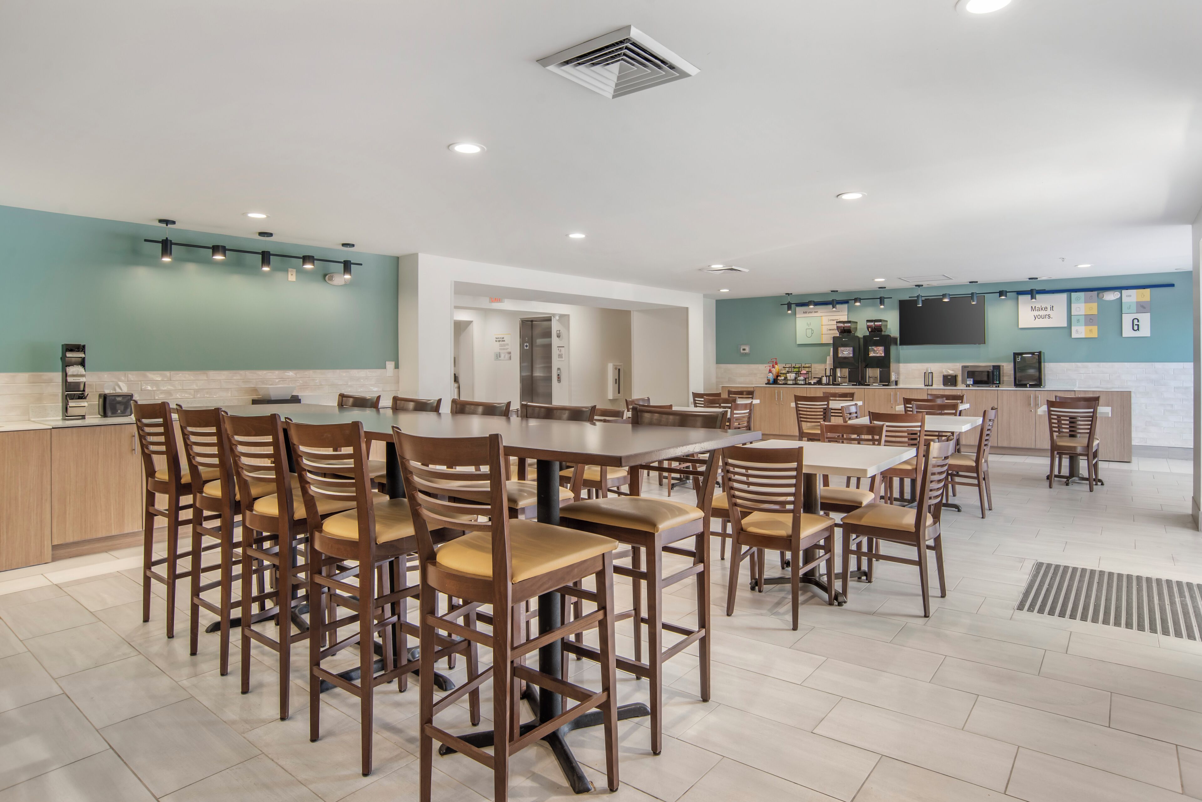 free daily on-the-go breakfast