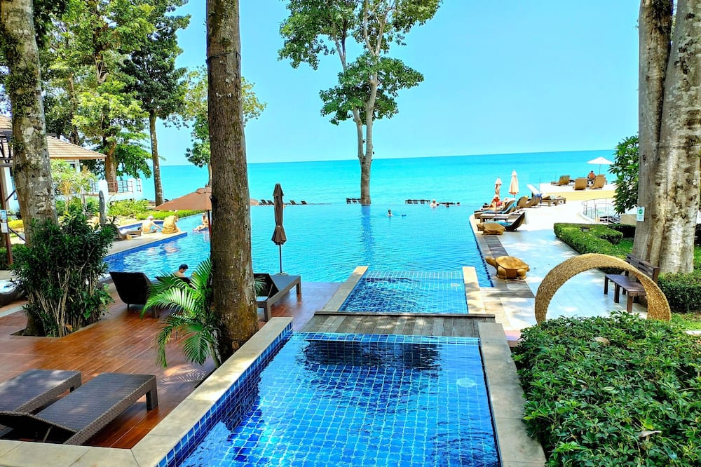 Chang Buri Resort & Koh Chang Hillside