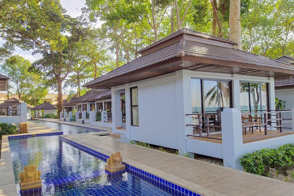 Pool Side Villas | Escritorio, cunas gratuitas y camas extra