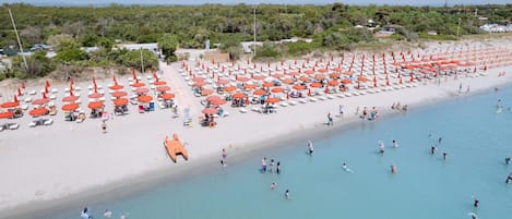 Plage privée à proximité, sable blanc, navette gratuite vers la plage
