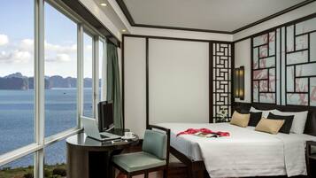 Superior Room, 1 King Bed