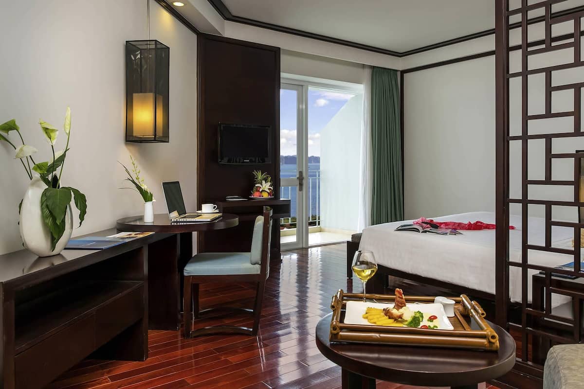 Executive Room, 1 King Bed