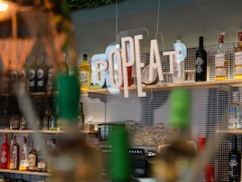 Bar (en el alojamiento)
