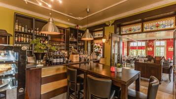 Mittagessen und Abendessen, internationale Küche