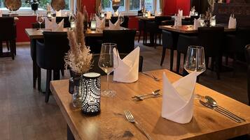 Mittagessen und Abendessen