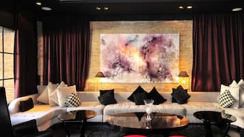 Sala de estar en el lobby