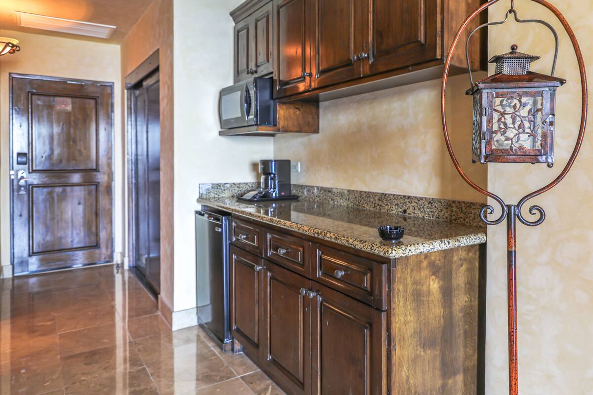 luxury room, 1 bedroom, ocean view (superior) | private kitchenette | coffee/tea maker