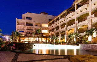 Outdoor pool, open 9:00 AM to 10:30 PM, pool umbrellas, sun loungers