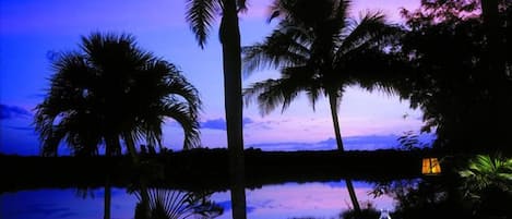 Breakfast, lunch, dinner served; pool views
