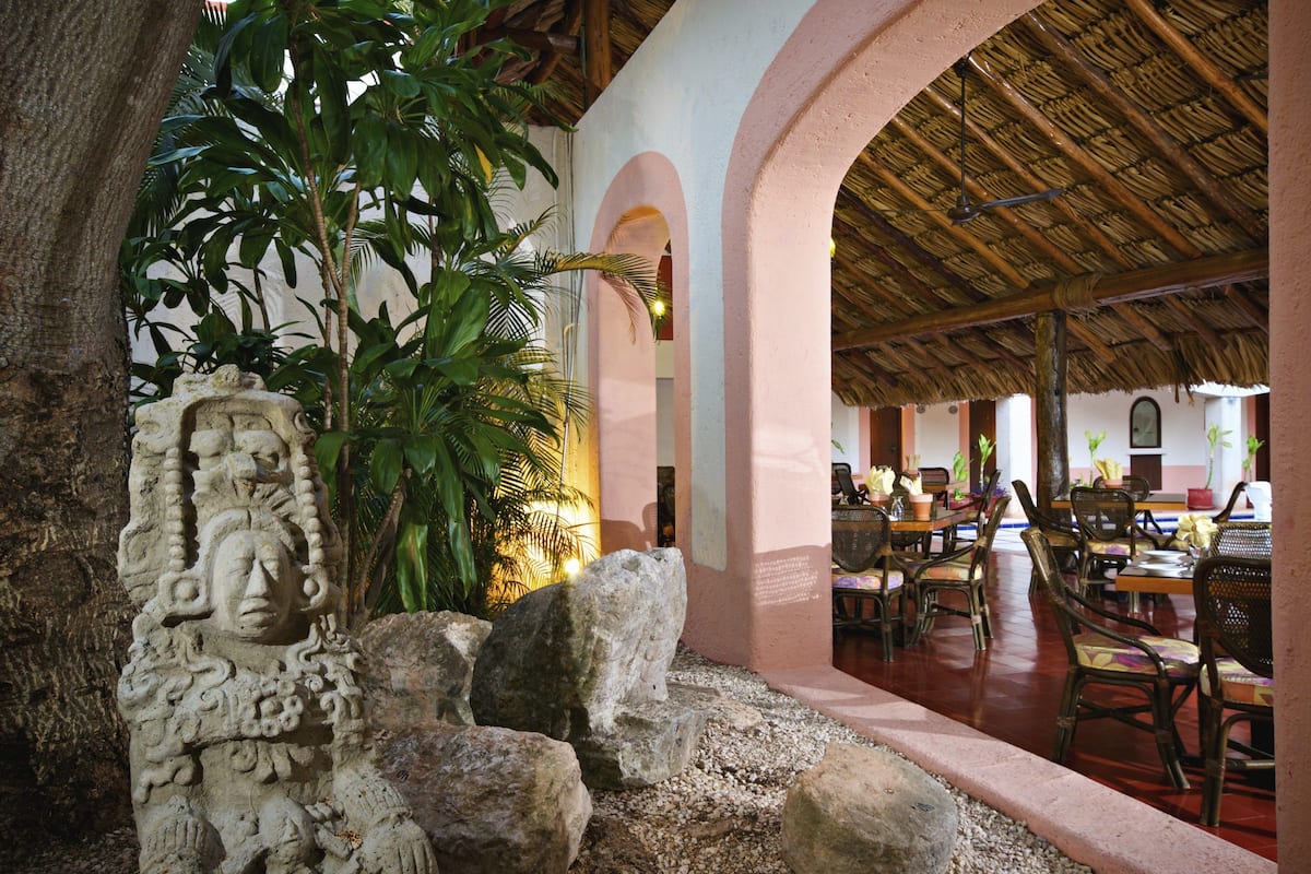 breakfast, lunch, dinner served; pool views