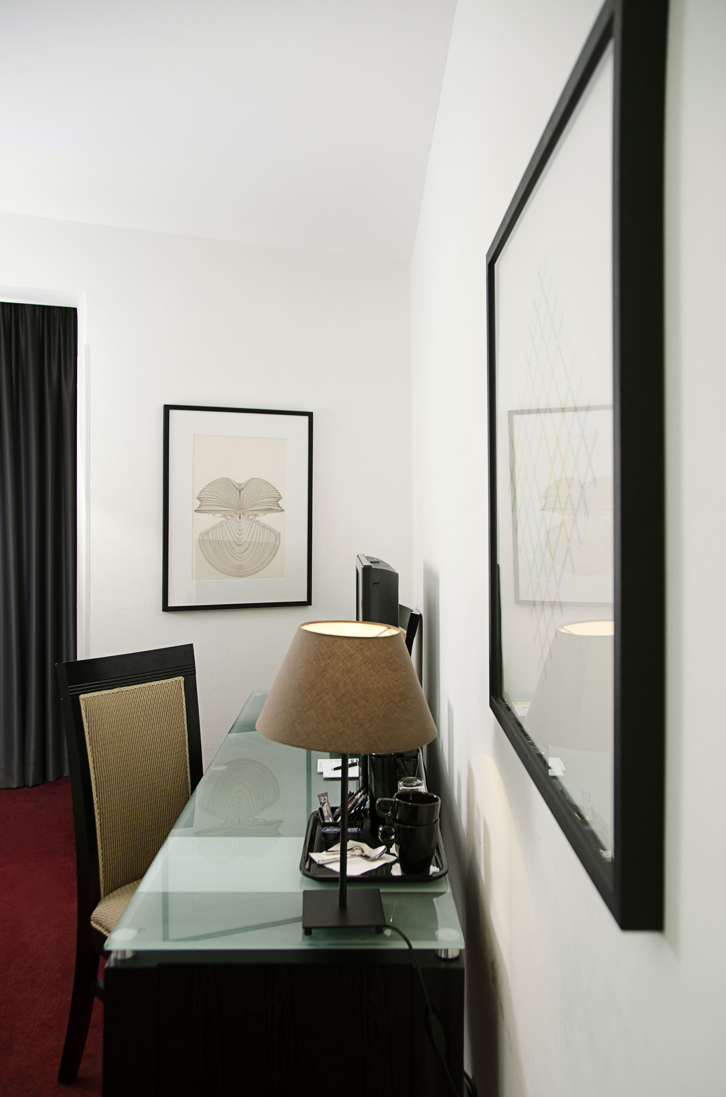 Photo - Homaris The Corner – Self-Check In