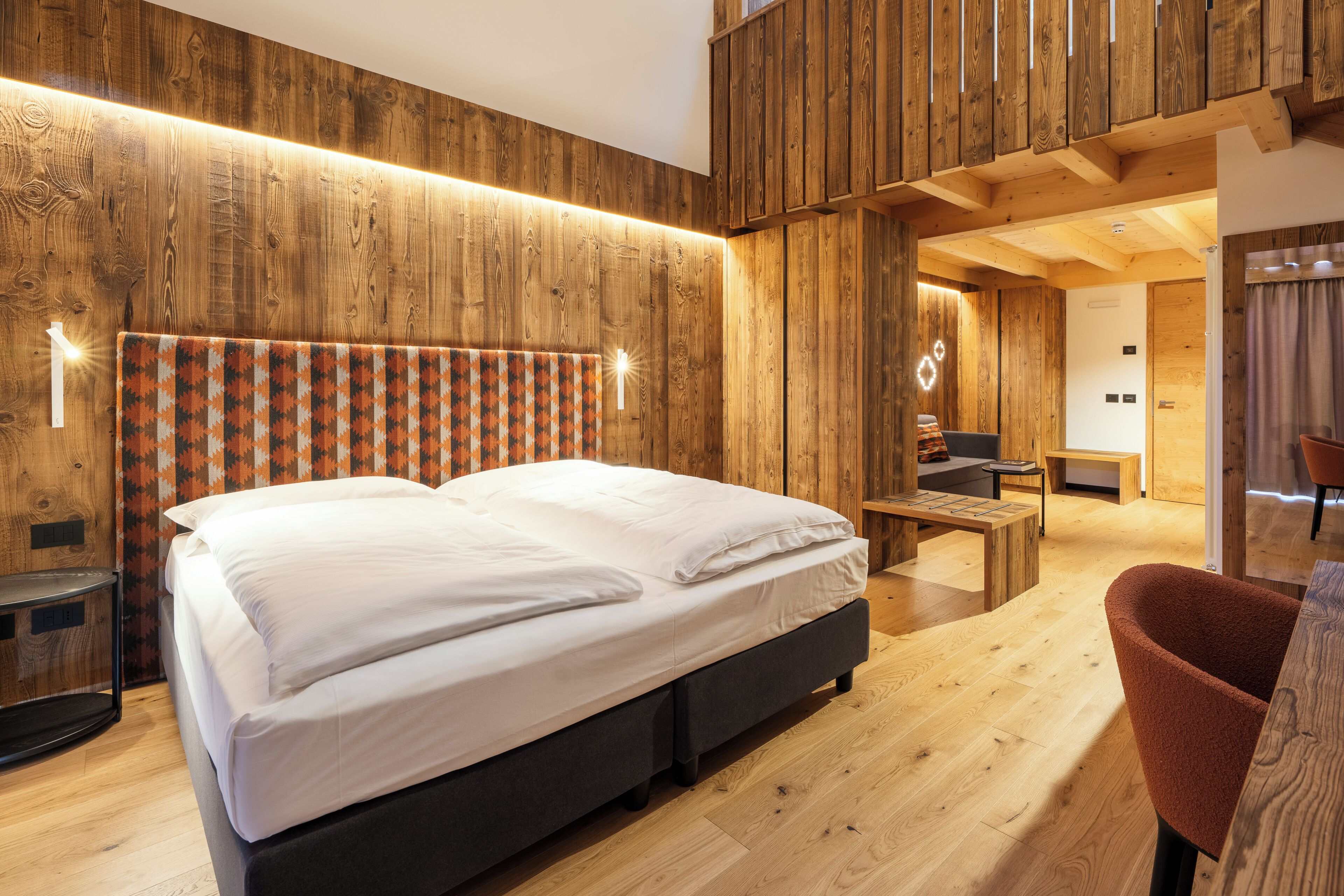 In-room safe, desk, laptop workspace, blackout drapes