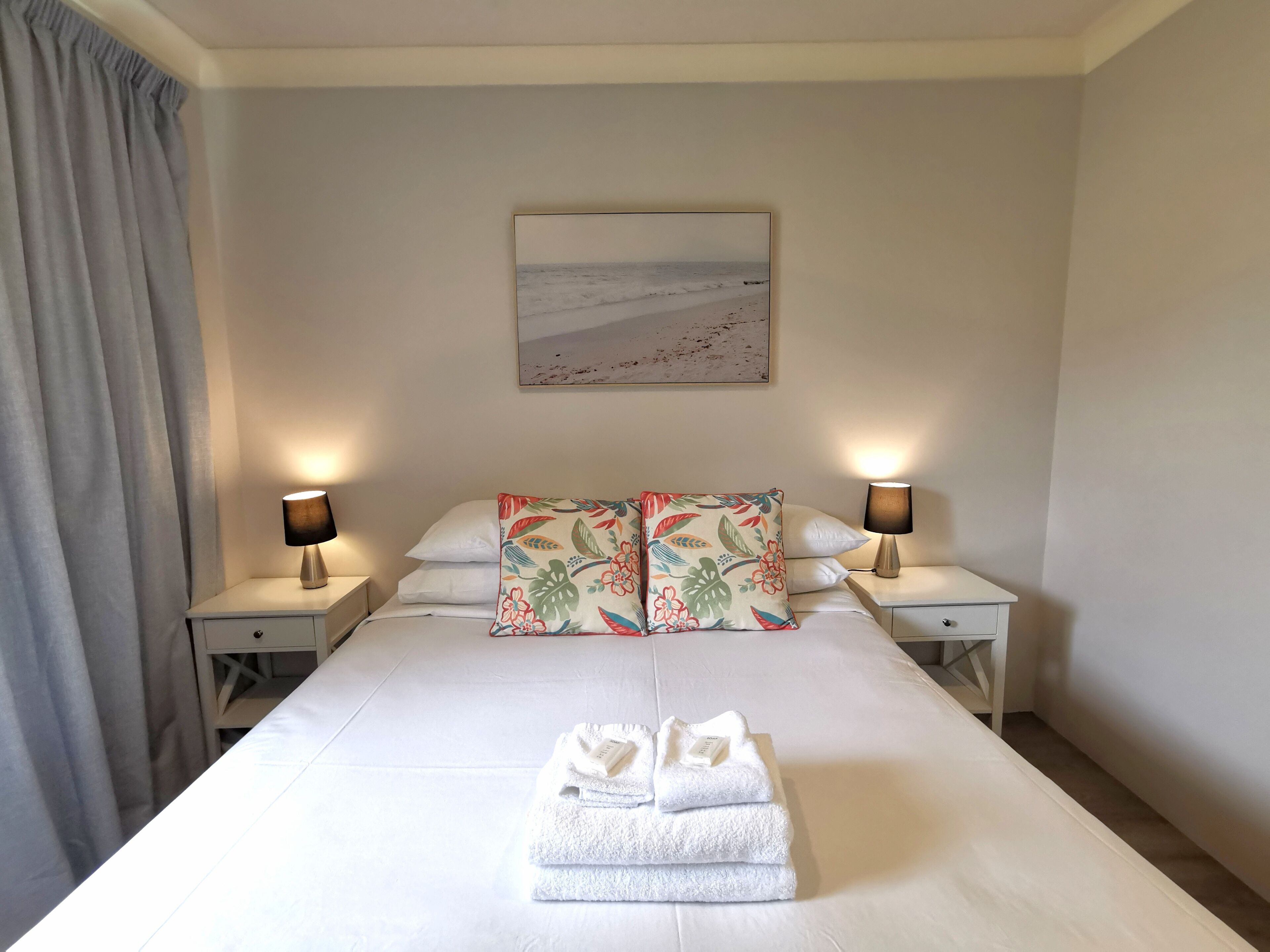 Bay of Palms — image 10