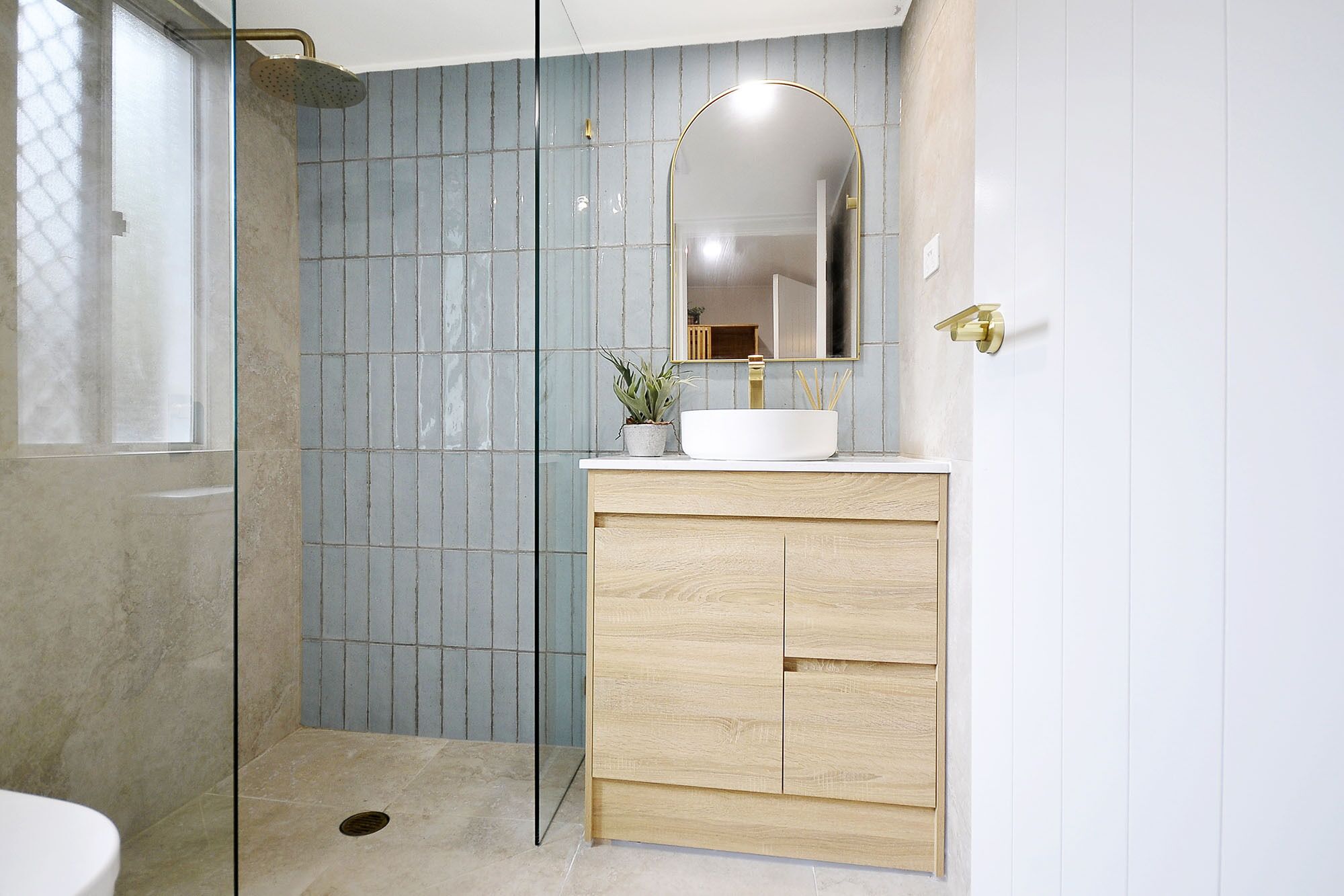 Bay of Palms — image 14